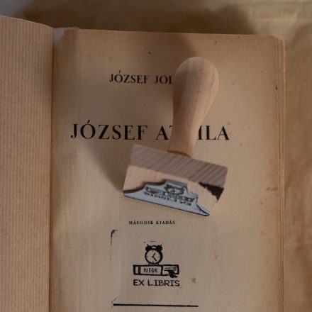 NIOK-os ex libris pecsét – Hemingway